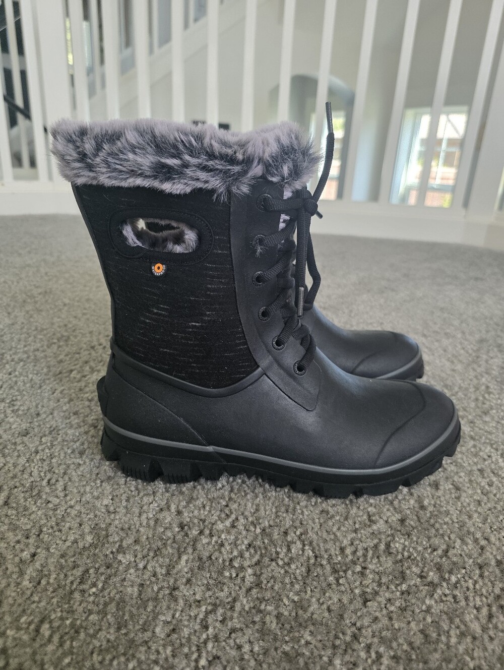 Bogs Women's Arcata Dash Winter Boots Round Toe BRAND NEW Size 11